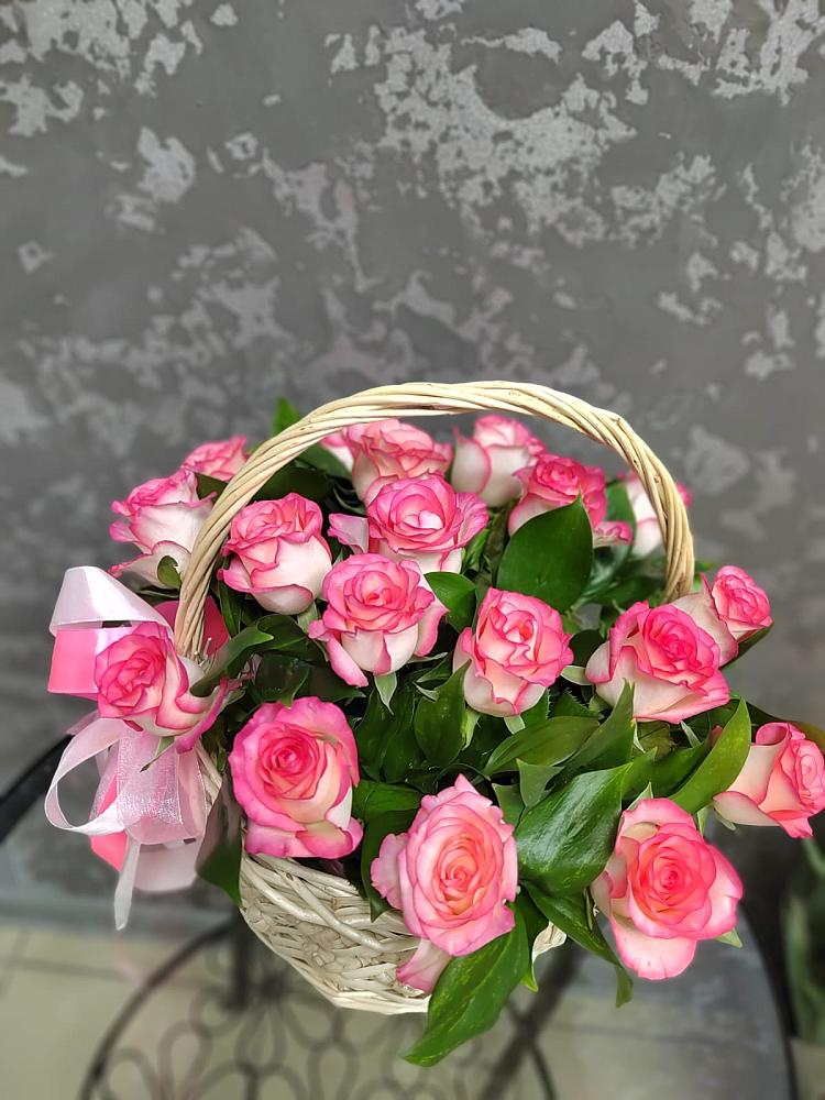 Цветочная композиция из Розы в корзине в Любимовке