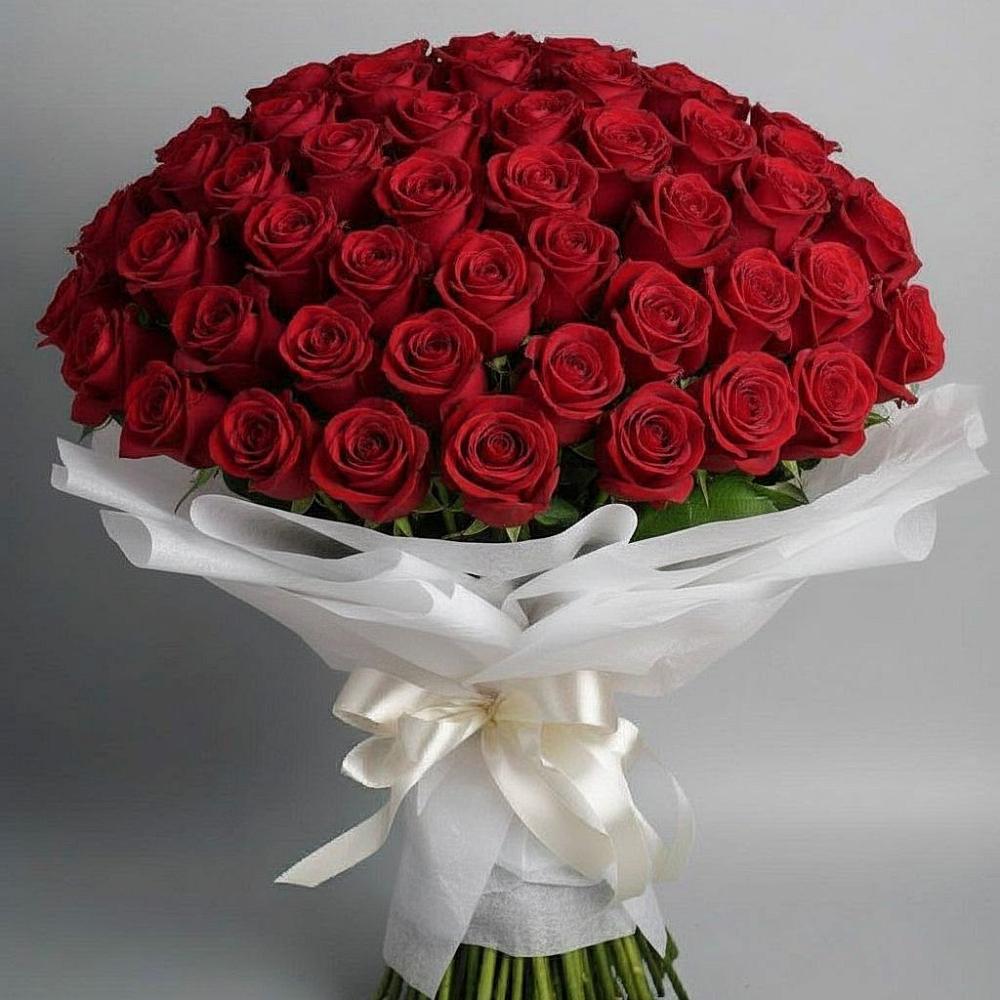 Букет 101 Красная роза Блэк Мэджик в Любимовке