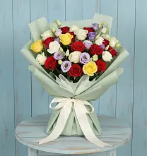 Букет цветов из:  Розы в Любимовке