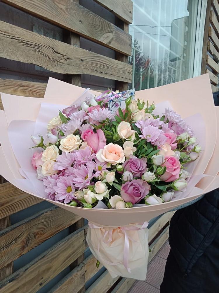 Букет цветов из: Розы и Хризантемы в Любимовке