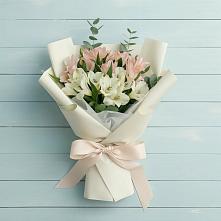 Букет цветов из:  Альстромерии в Любимовке