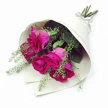 Букет цветов из:  Розы в Любимовке