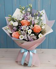 Букет цветов из:  Лизиантусы, Розы, Альстромерии и Гипсофила в Любимовке