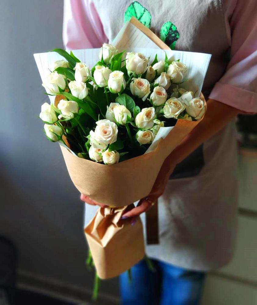 Букет цветов из: Розы в Любимовке