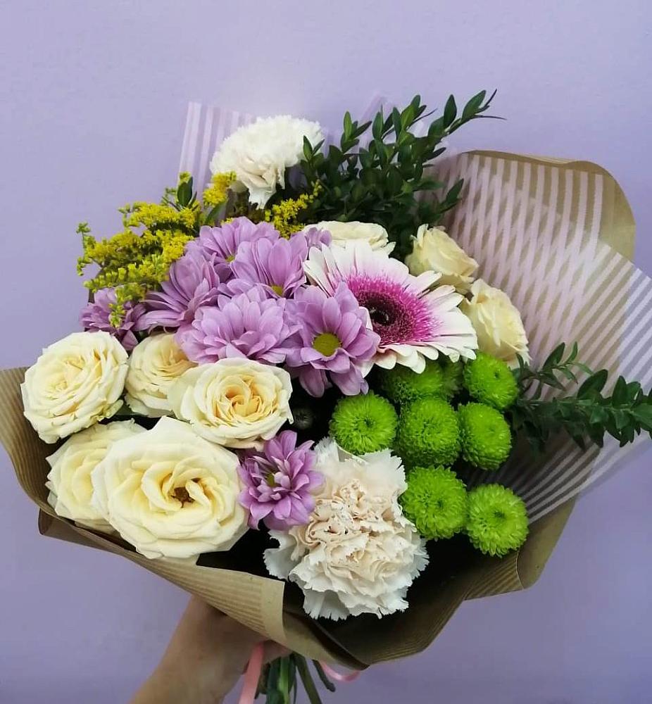 Букет цветов из: Хризантемы, Розы, Гвоздики и Герберы в Любимовке