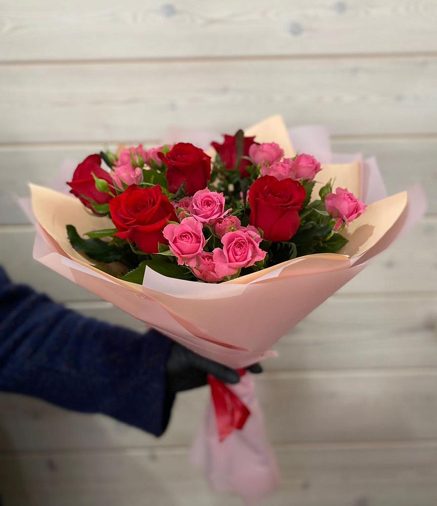 Букет цветов из: Розы в Любимовке
