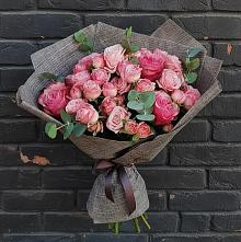 Букет цветов из:  Розы в Любимовке
