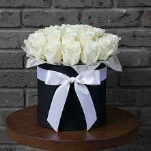 Цветочная композиция из Розы в шляпной коробке #REPLACE_PRED# Любимовке